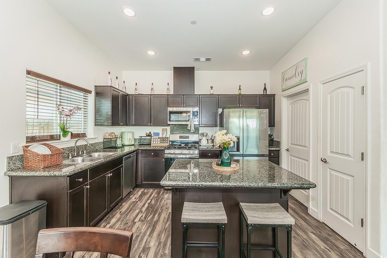 534 Palermo Street Madera, CA 93637 - Photo 9 of 30