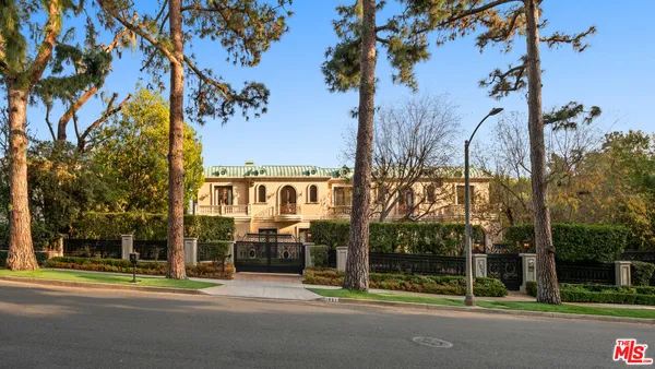 $67,500 | 1021 North Crescent Drive, Beverly Hills, CA 90210