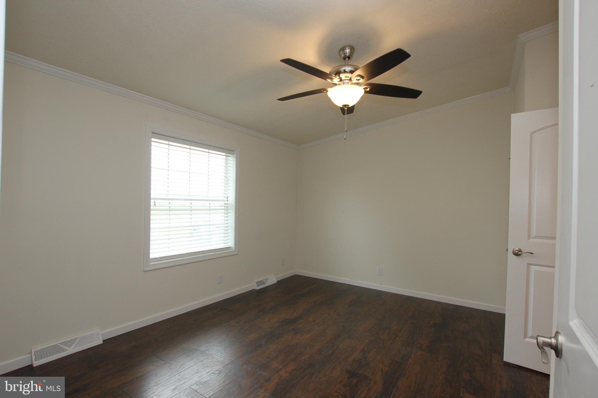 12841 Sycamore Road Laurel, DE 19956 - Photo 8 of 19 Crown Molding