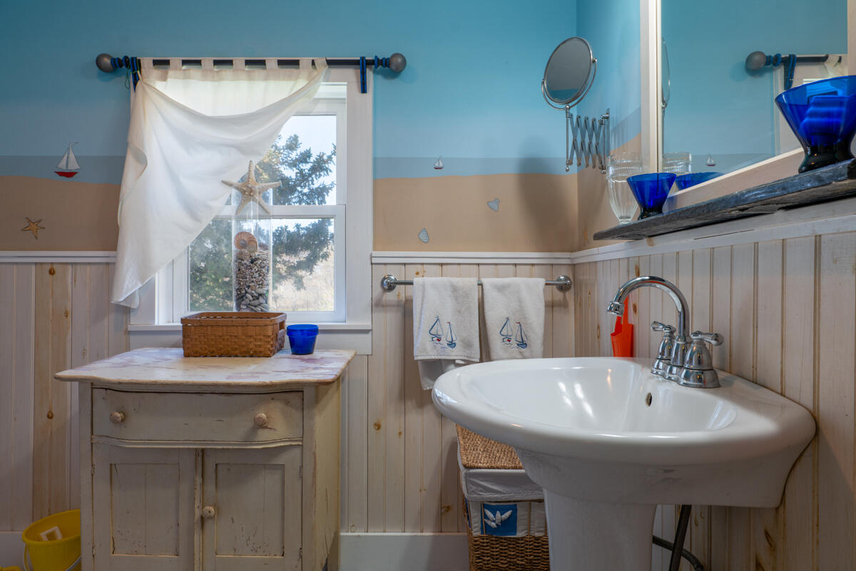 468 Main Street Birch Harbor, ME 04613 - Photo 39 of 44 468 Main Street 26