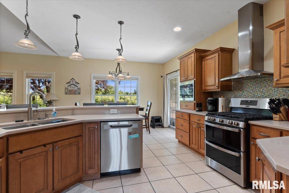 5616 Legacy Lane Springfield, IL 62711 - Photo 19 of 54