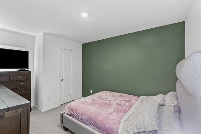 $2,100 | 14004 Gaskin Street, Pilot Point, TX 76258