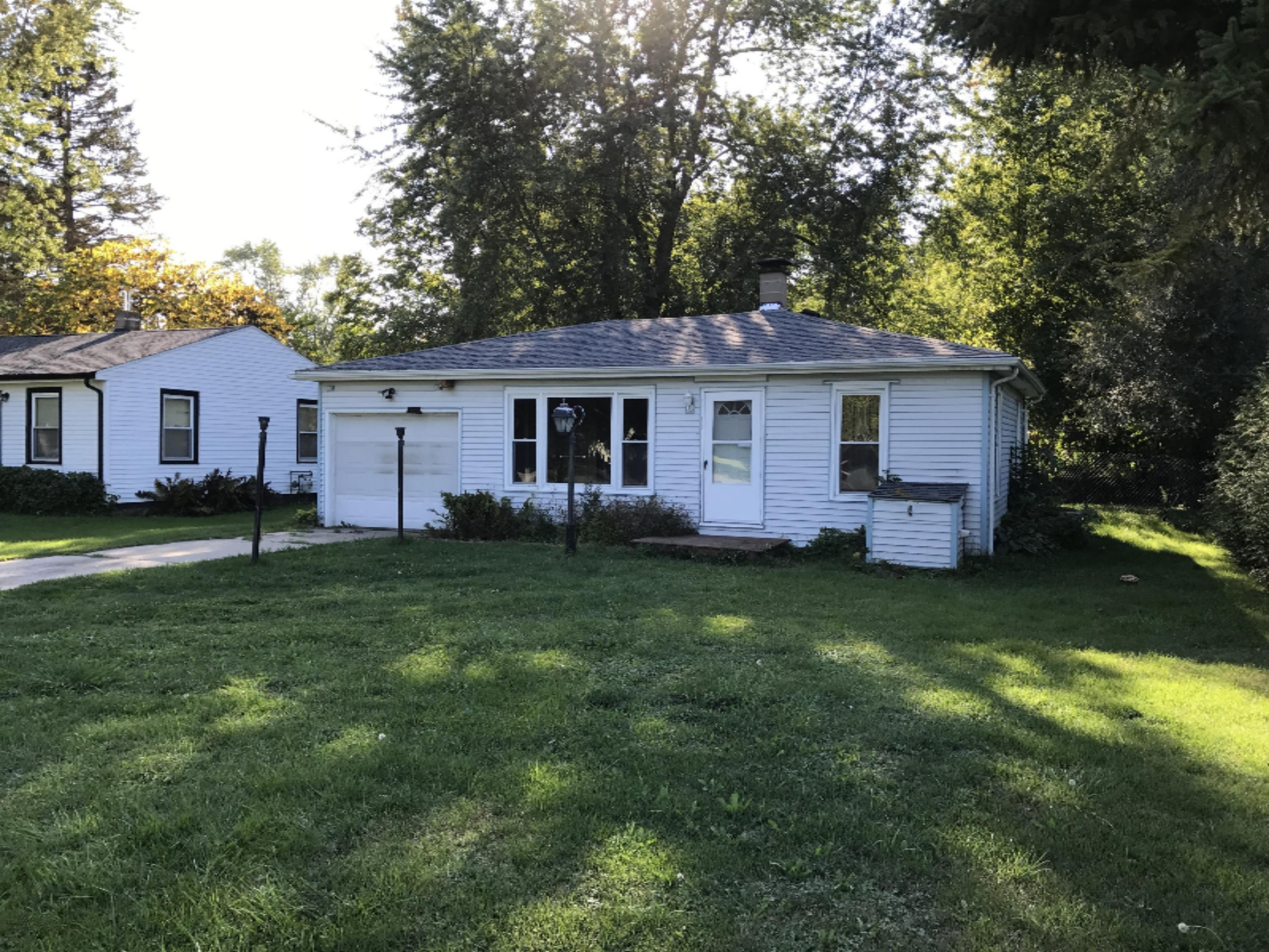 5988 Johnson Road Coloma, MI 49038 - Photo 1 of 13 Front