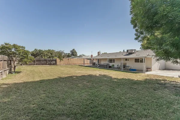 $420,000 | 1385 Bernadine Drive, Clovis, CA 93611