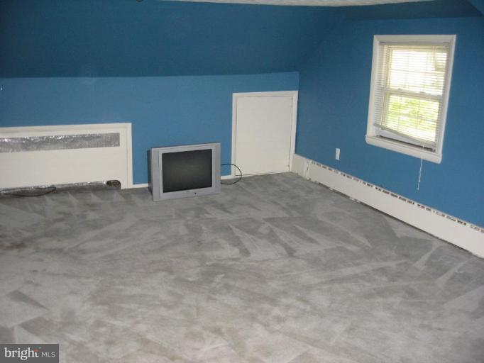 520 Kerwin Road Silver Spring, MD 20901 - Photo 9 of 13 finished attic/3rd br