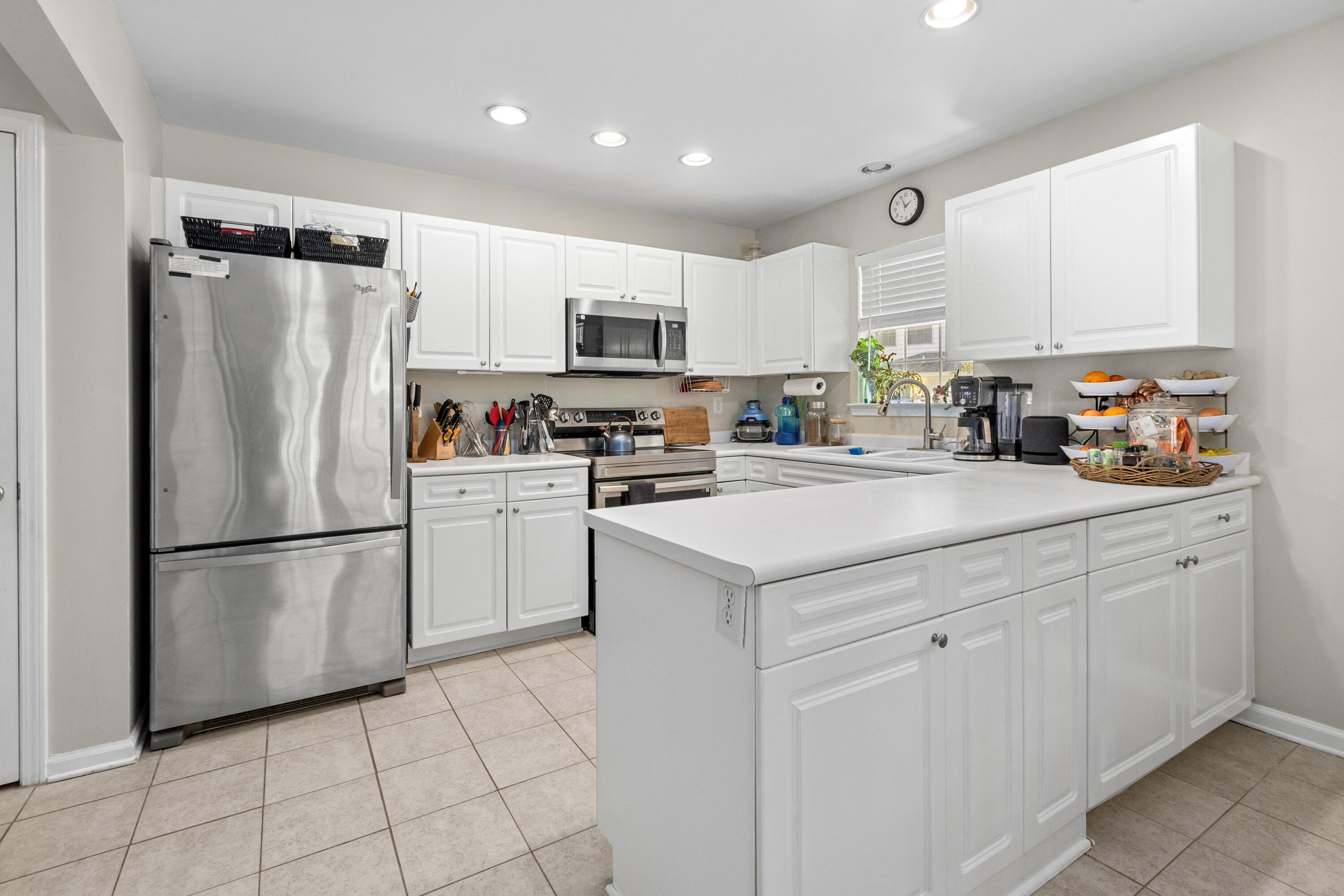 3172 Queensgate Way Mount Pleasant, SC 29466 - Photo 11 of 55 3172QueensgateWay-CasaVerdeMediaLLC17