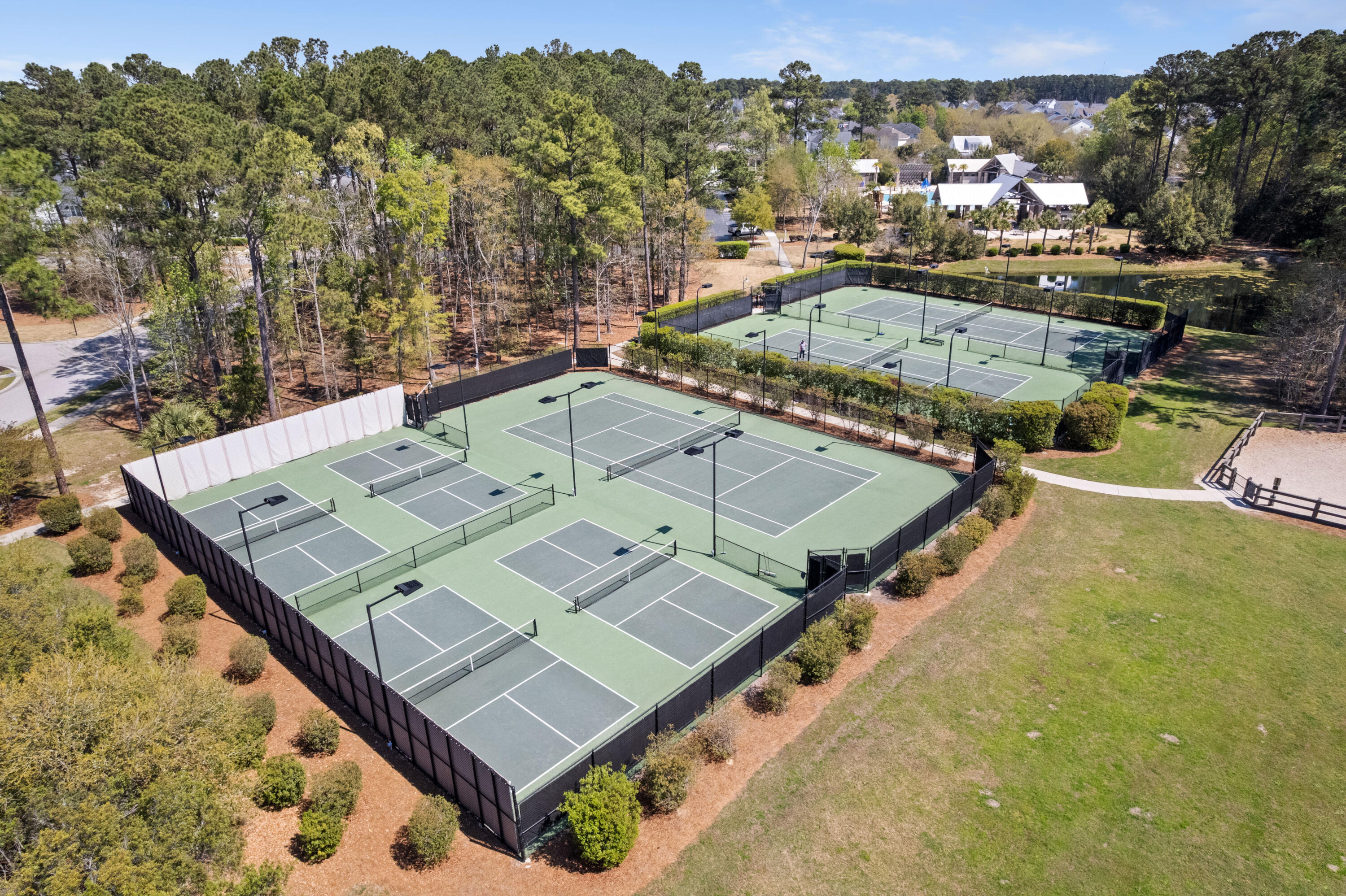 3172 Queensgate Way Mount Pleasant, SC 29466 - Photo 51 of 55 3172QueensgateWay-CasaVerdeMediaLLC45