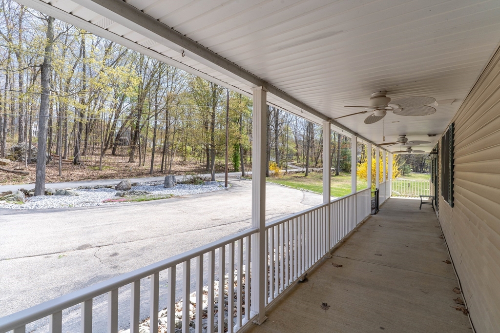 13 Brown Road North Brookfield, MA 01535 - Photo 4 of 41