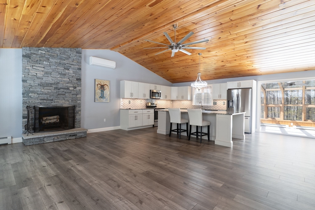 13 Brown Road North Brookfield, MA 01535 - Photo 7 of 41