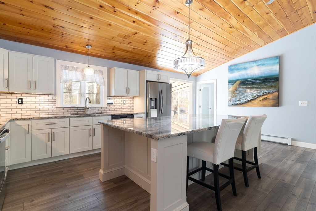13 Brown Road North Brookfield, MA 01535 - Photo 9 of 41