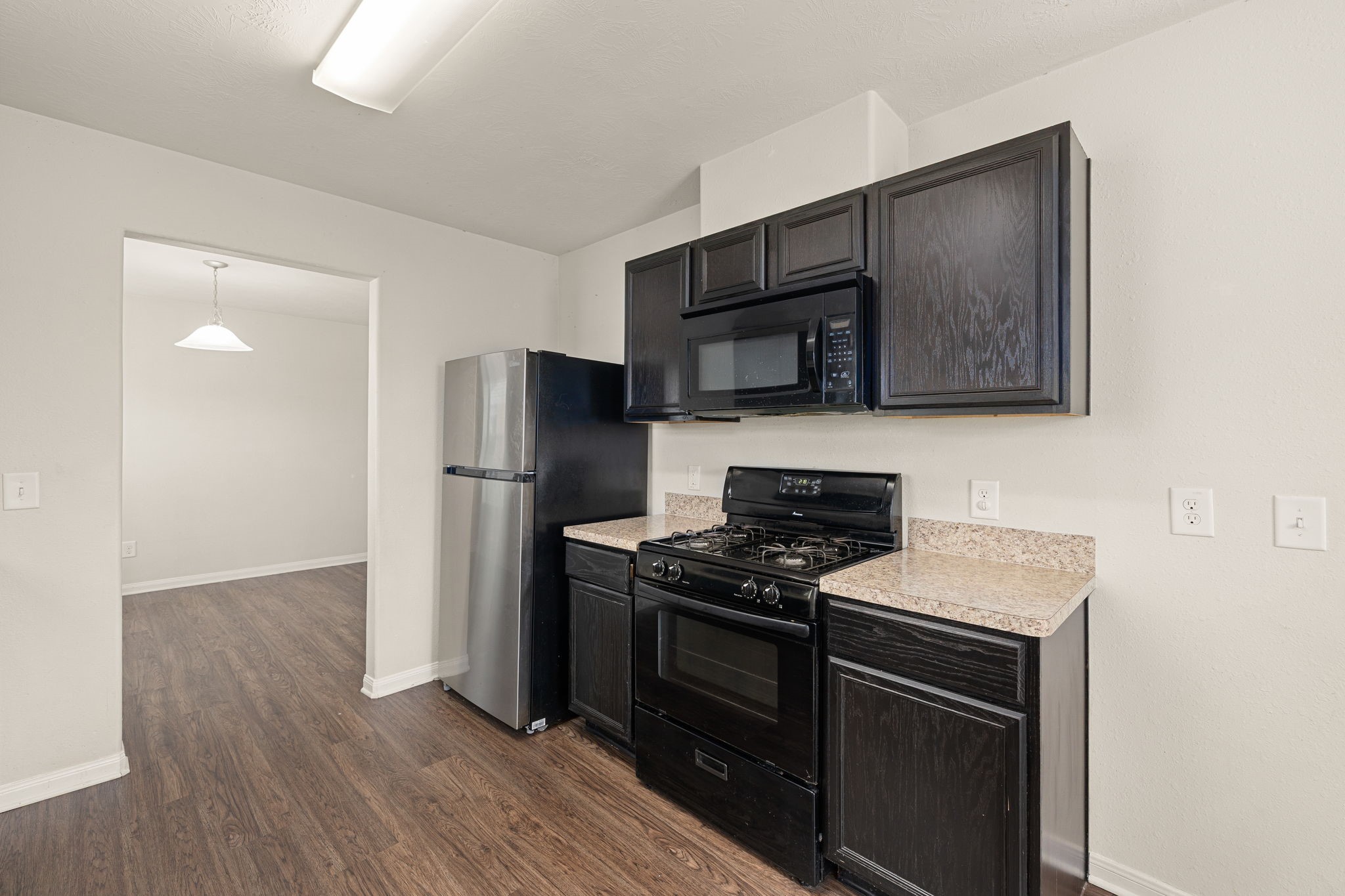 21415 Partha Way Houston, TX 77073 - Photo 4 of 34 Refrigerator included in Lease!