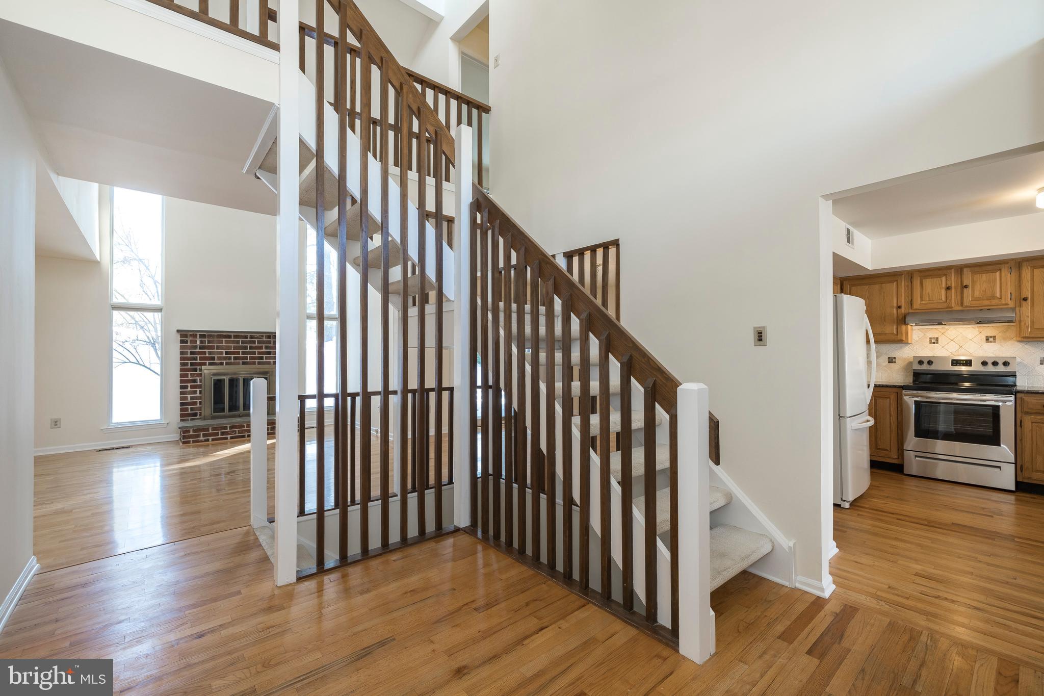8 Stirling Court Chesterbrook, PA 19087 - Photo 3 of 34 Gallery Image 3