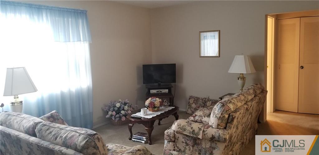 193 Evergreen Road, Unit 3A Edison, NJ 08837 - Photo 12 of 15 Gallery Image 12