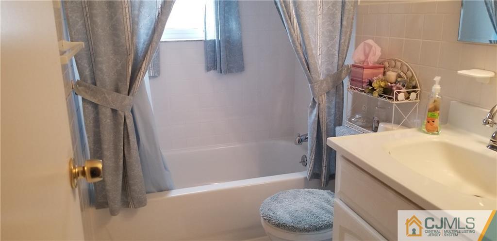 193 Evergreen Road, Unit 3A Edison, NJ 08837 - Photo 9 of 15 Gallery Image 9