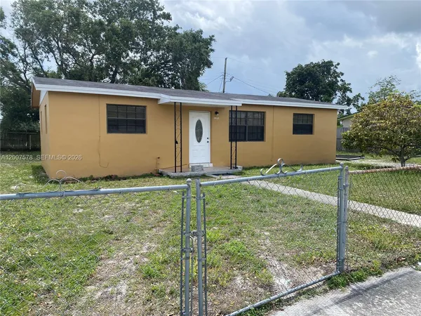 $2,900 | 3460 Northwest 208th Street, Miami Gardens, FL 33056
