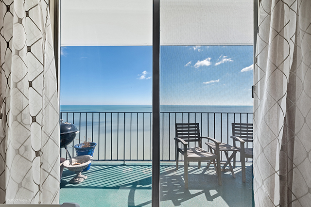 6033 North Sheridan Road, Unit 16A Chicago, IL 60660 - Photo 2 of 21 a view of balcony with furniture