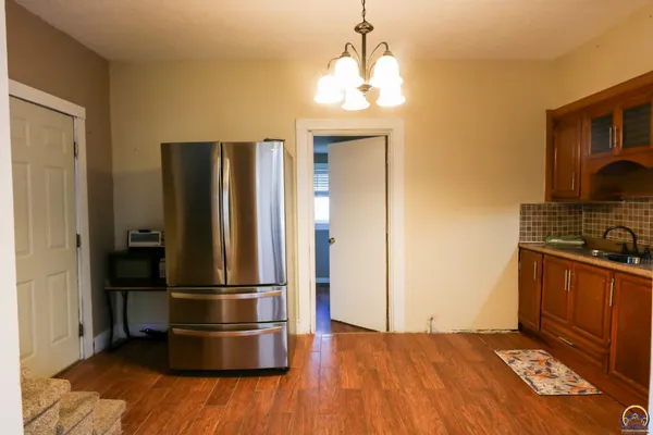 $120,000 | 111 South Merchant Street, Emporia, KS 66801