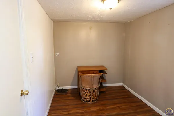 $120,000 | 111 South Merchant Street, Emporia, KS 66801