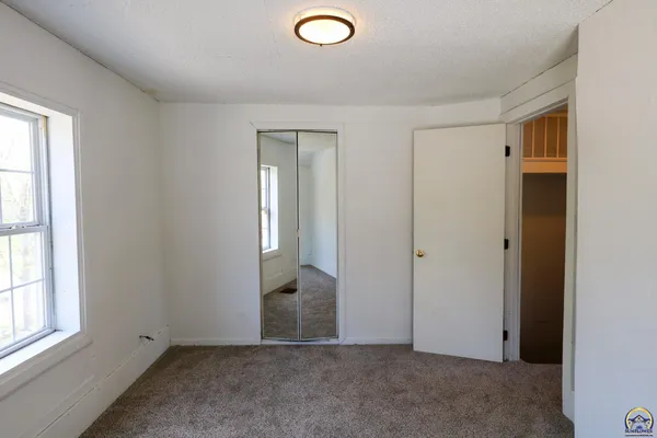 $120,000 | 111 South Merchant Street, Emporia, KS 66801