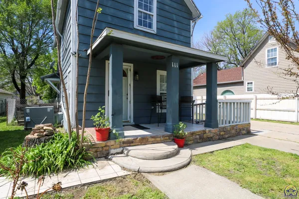 $120,000 | 111 South Merchant Street, Emporia, KS 66801