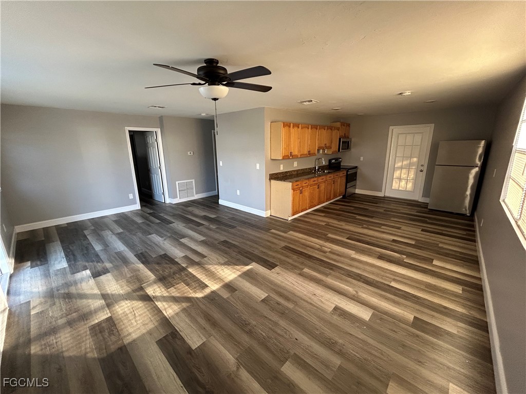 8422 Robin Road Fort Myers, FL 33967 - Photo 4 of 17