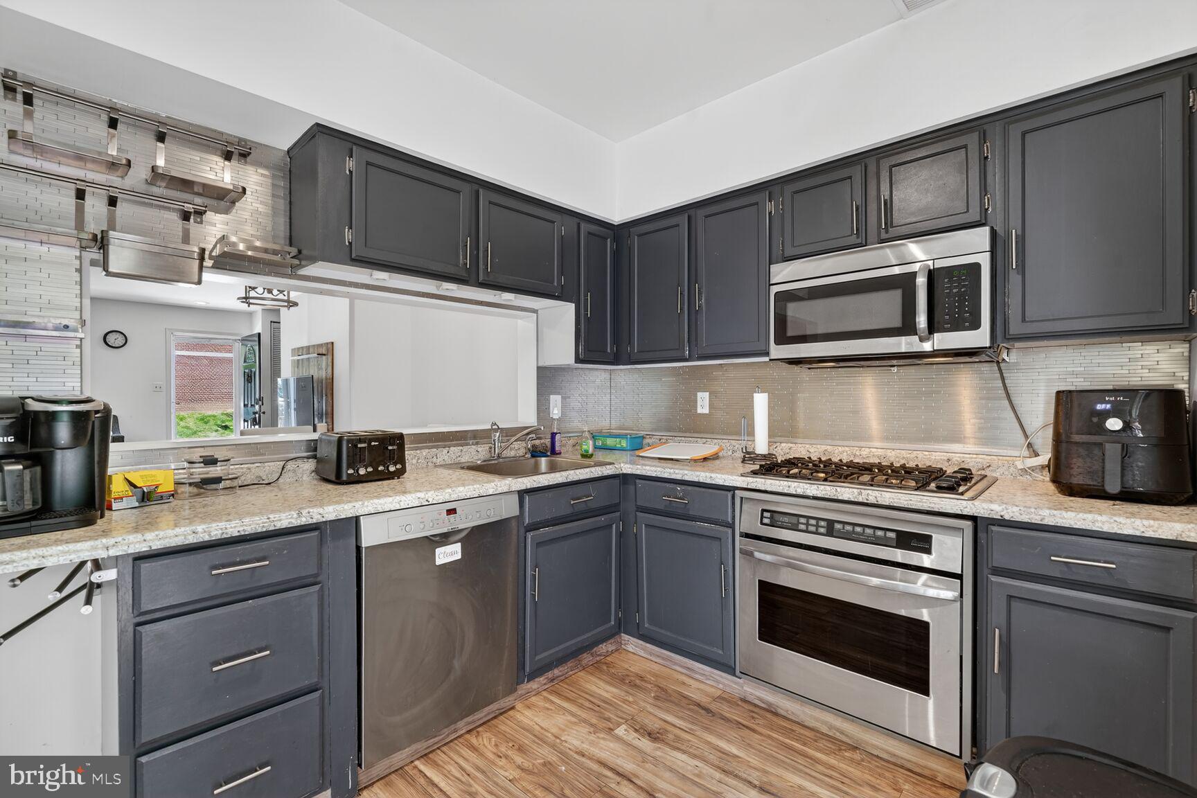 9030 Pickwick Village Terrace Silver Spring, MD 20901 - Photo 9 of 25