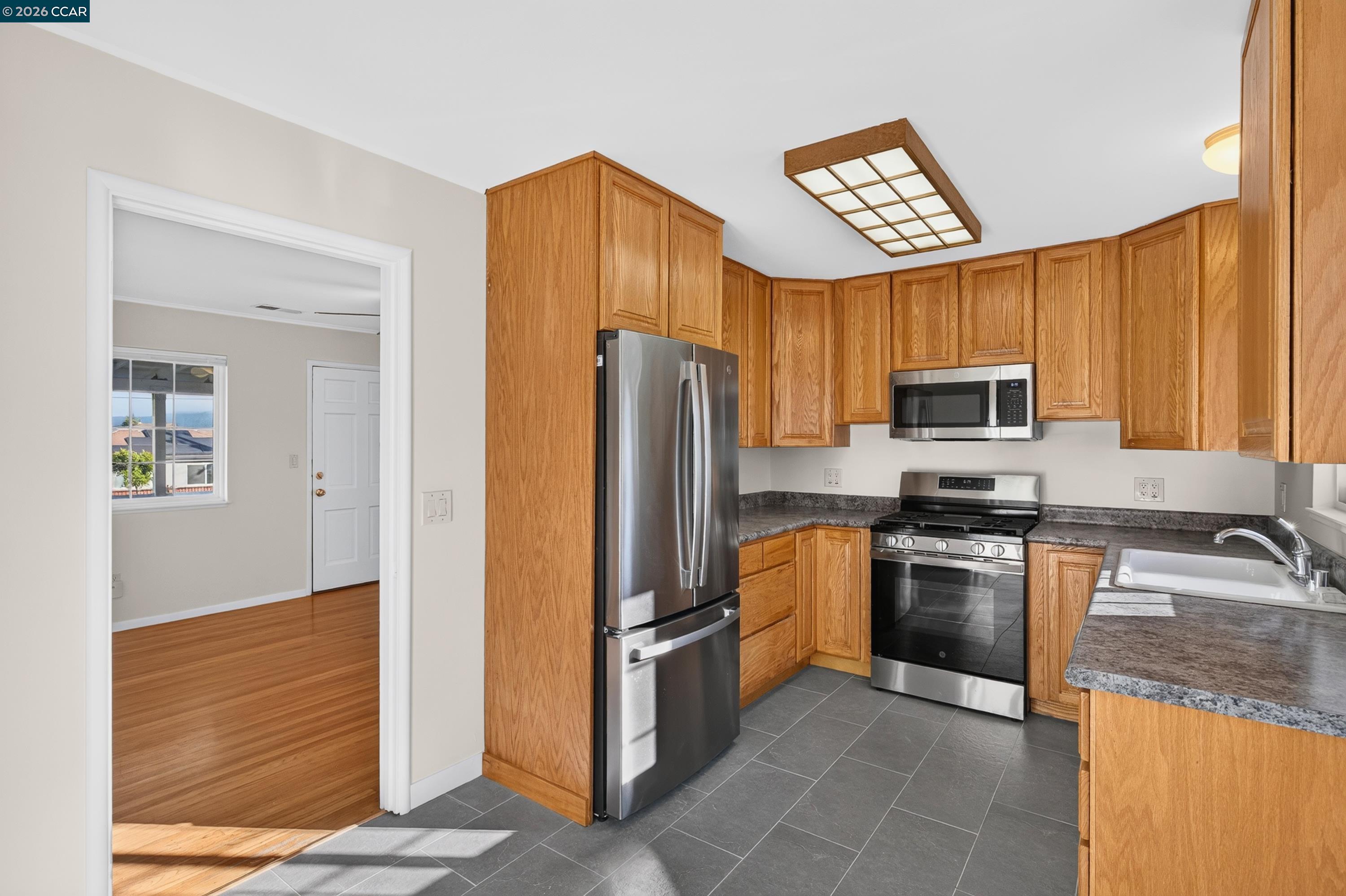 831 Fulton Way El Sobrante, CA 94803 - Photo 17 of 62