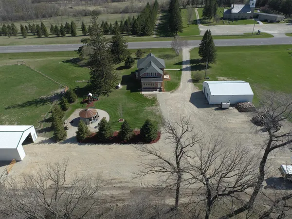 $625,000 | 1545 Highway 60, Kenyon, MN 55946
