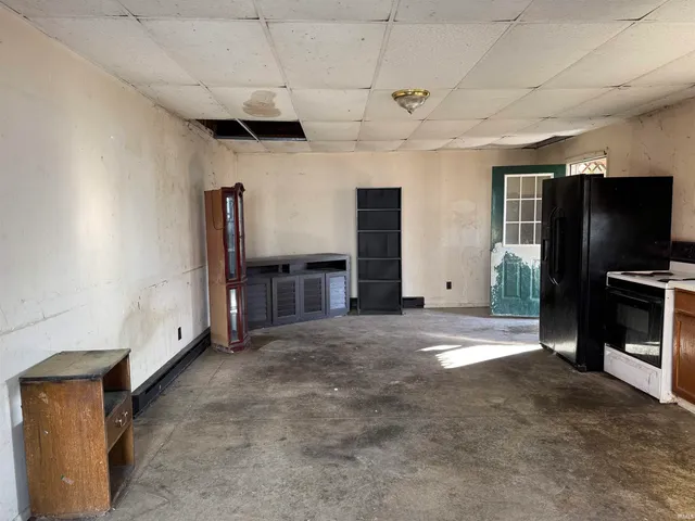 $60,000 | 2319 1/2 T Street, Bedford, IN 47421