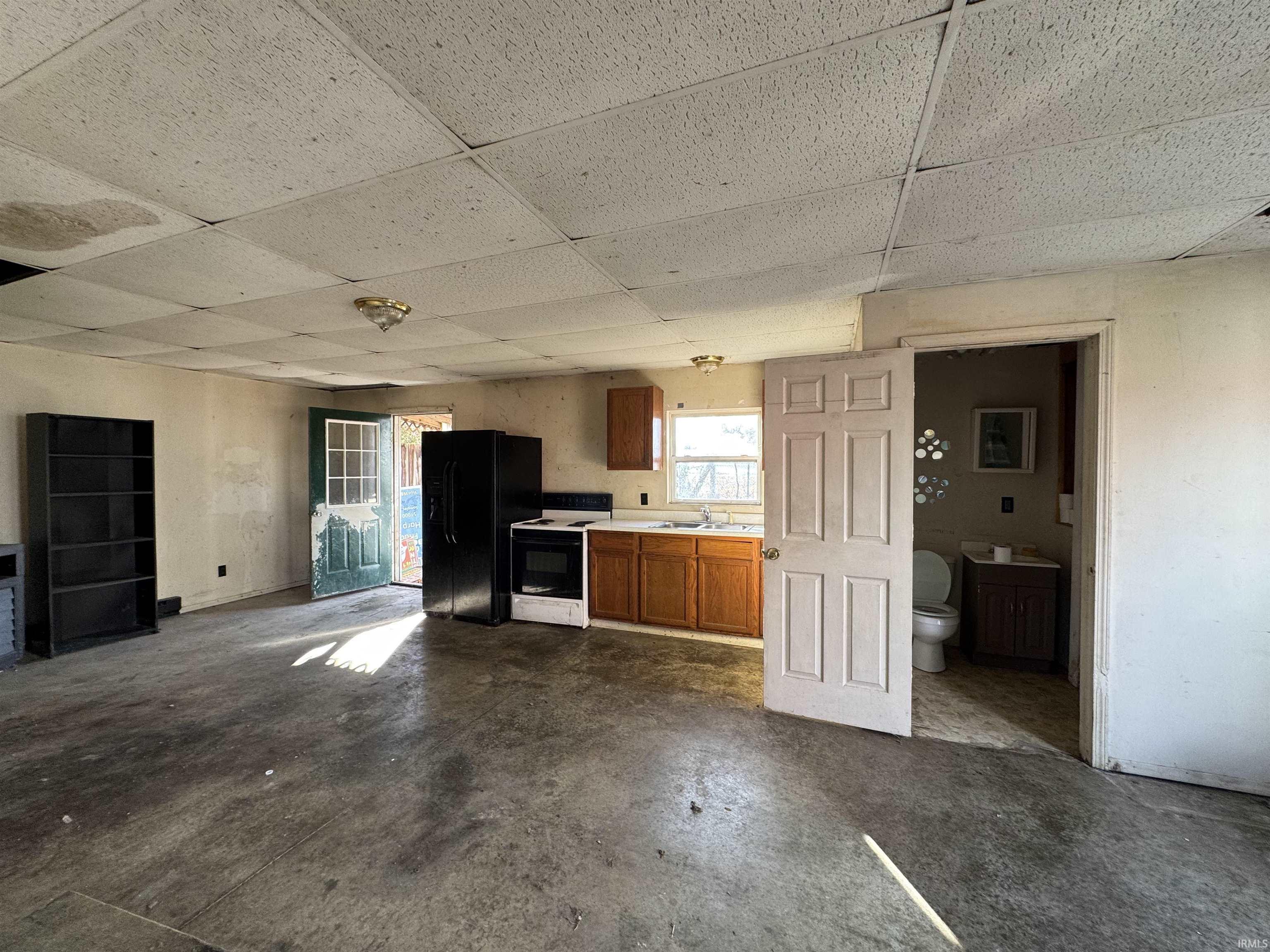 2319 1/2 T Street Bedford, IN 47421 - Photo 5 of 14