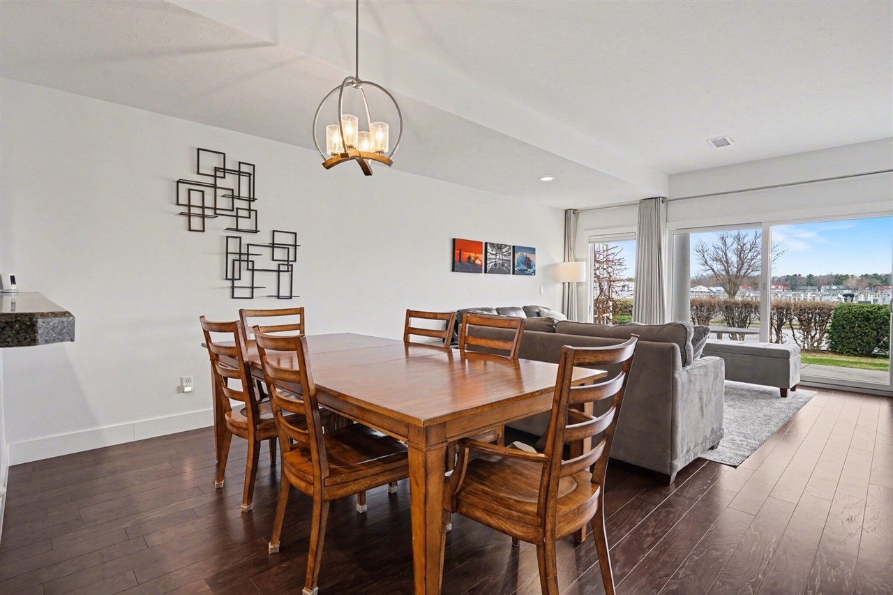 923 West Savidge Street Spring Lake, MI 49456 - Photo 9 of 30