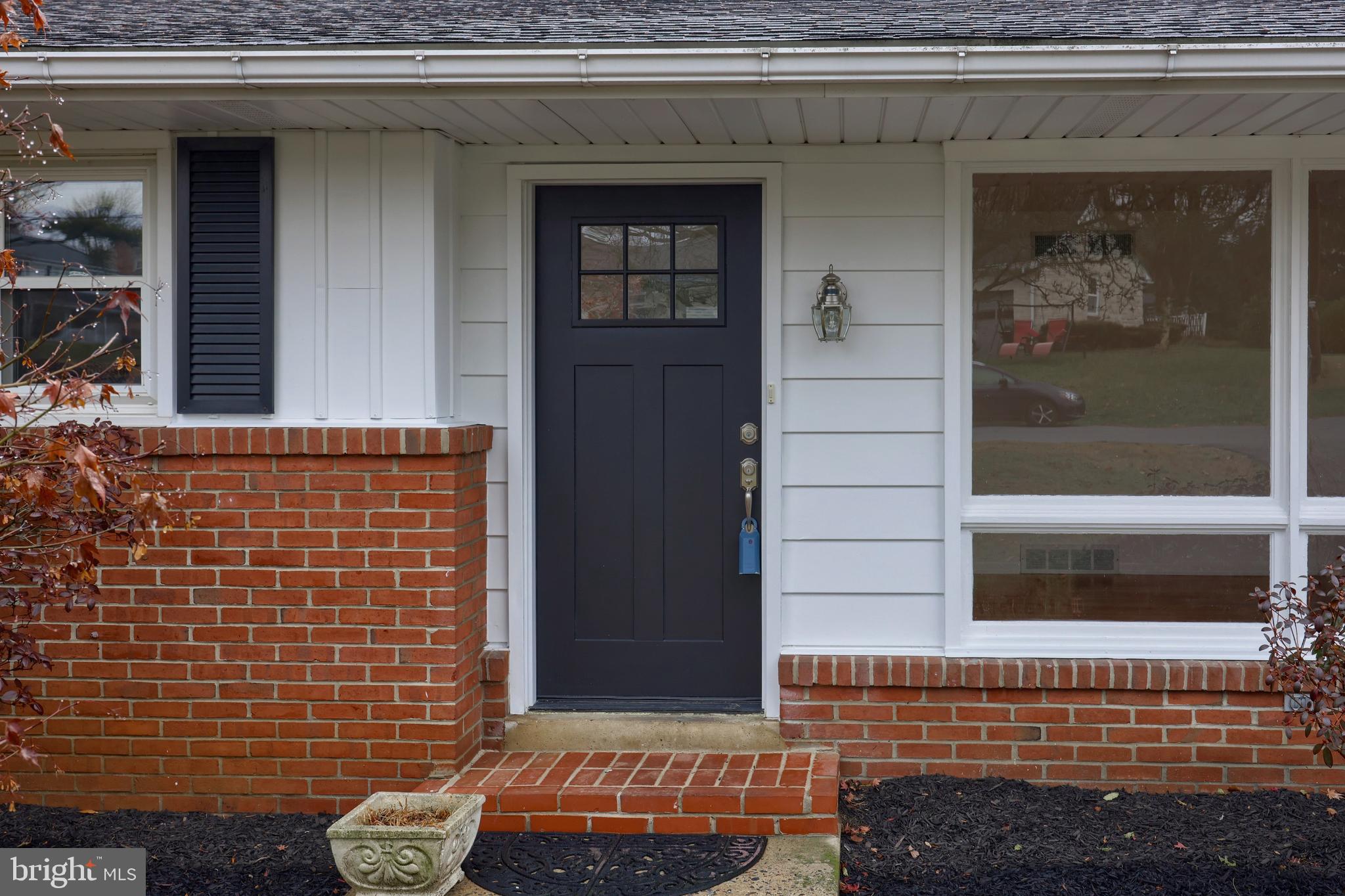 1696 Valley Forge Road Lancaster, PA 17603 - Photo 3 of 26 New front door