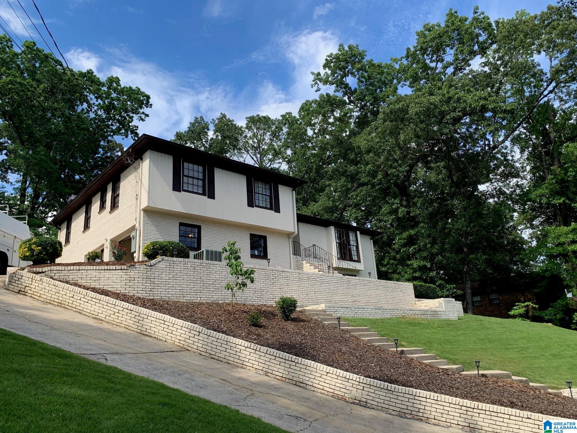 3273 Brashford Road Vestavia Hills, AL 35216 - Photo 2 of 44