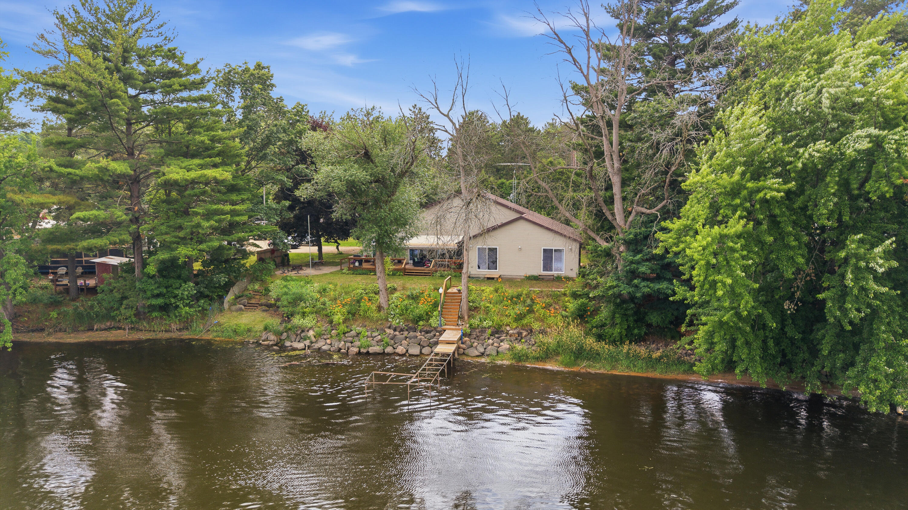 W2632 Fox Lane Montello, WI 53949 - Photo 29 of 32 View of the Fox River