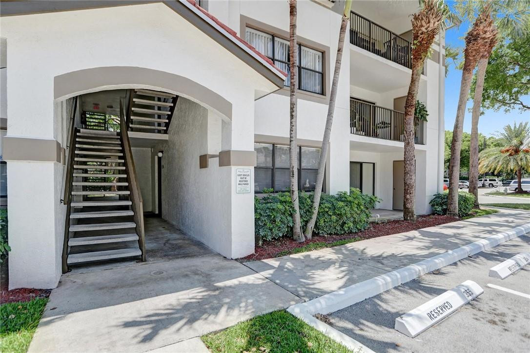 620 South Park Road, Unit 182 Hollywood, FL 33021 - Photo 19 of 46 Photo 19