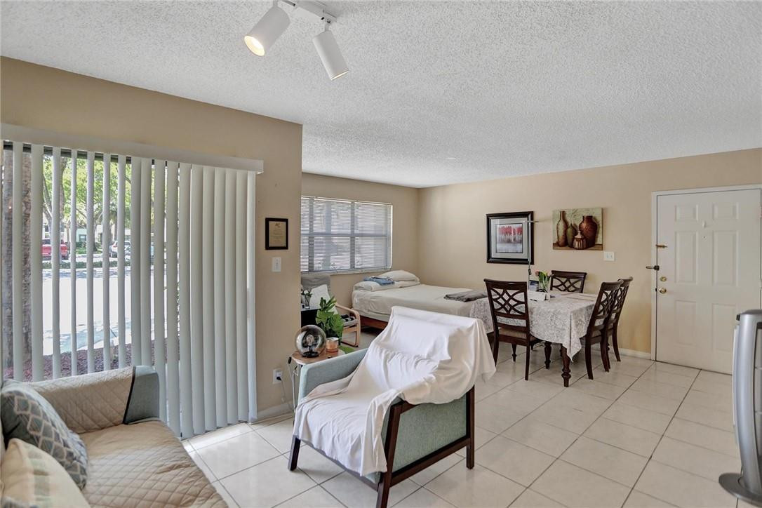 620 South Park Road, Unit 182 Hollywood, FL 33021 - Photo 2 of 46 Photo 2