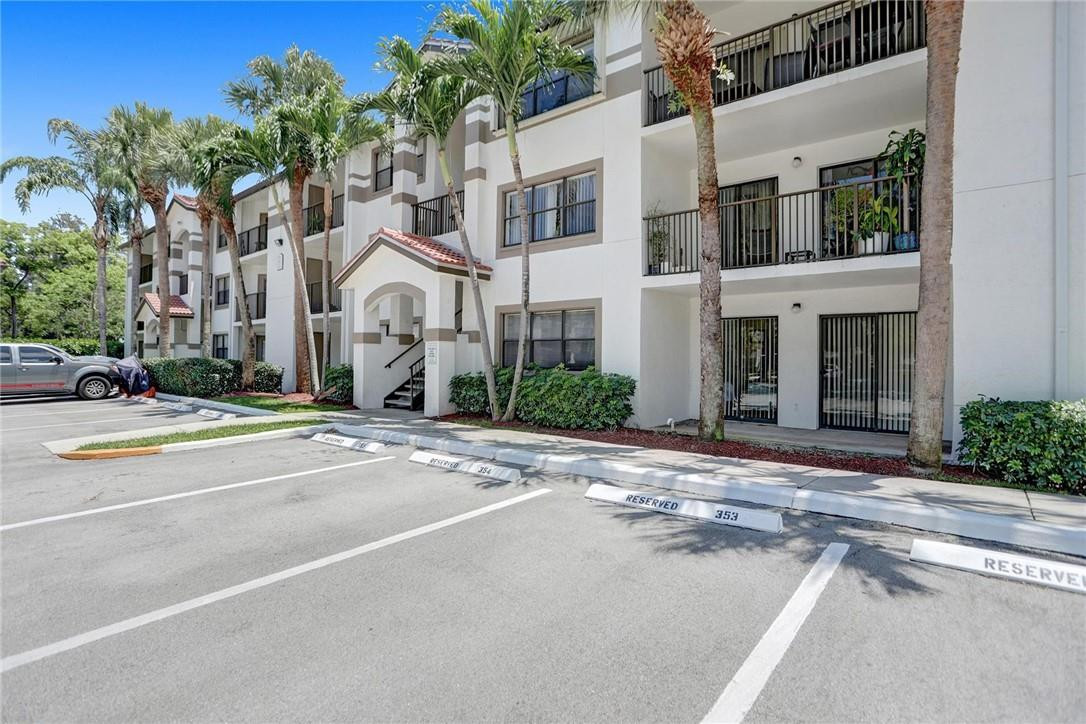 620 South Park Road, Unit 182 Hollywood, FL 33021 - Photo 21 of 46 Photo 21
