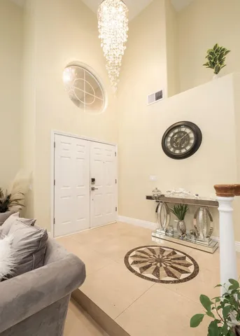 $799,000 | 7568 North Hanna Avenue, Fresno, CA 93722