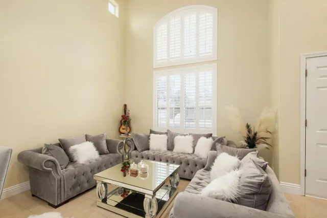 $799,000 | 7568 North Hanna Avenue, Fresno, CA 93722