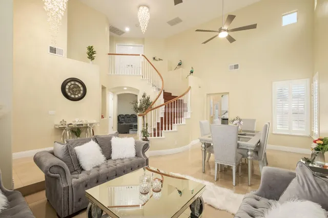 $799,000 | 7568 North Hanna Avenue, Fresno, CA 93722