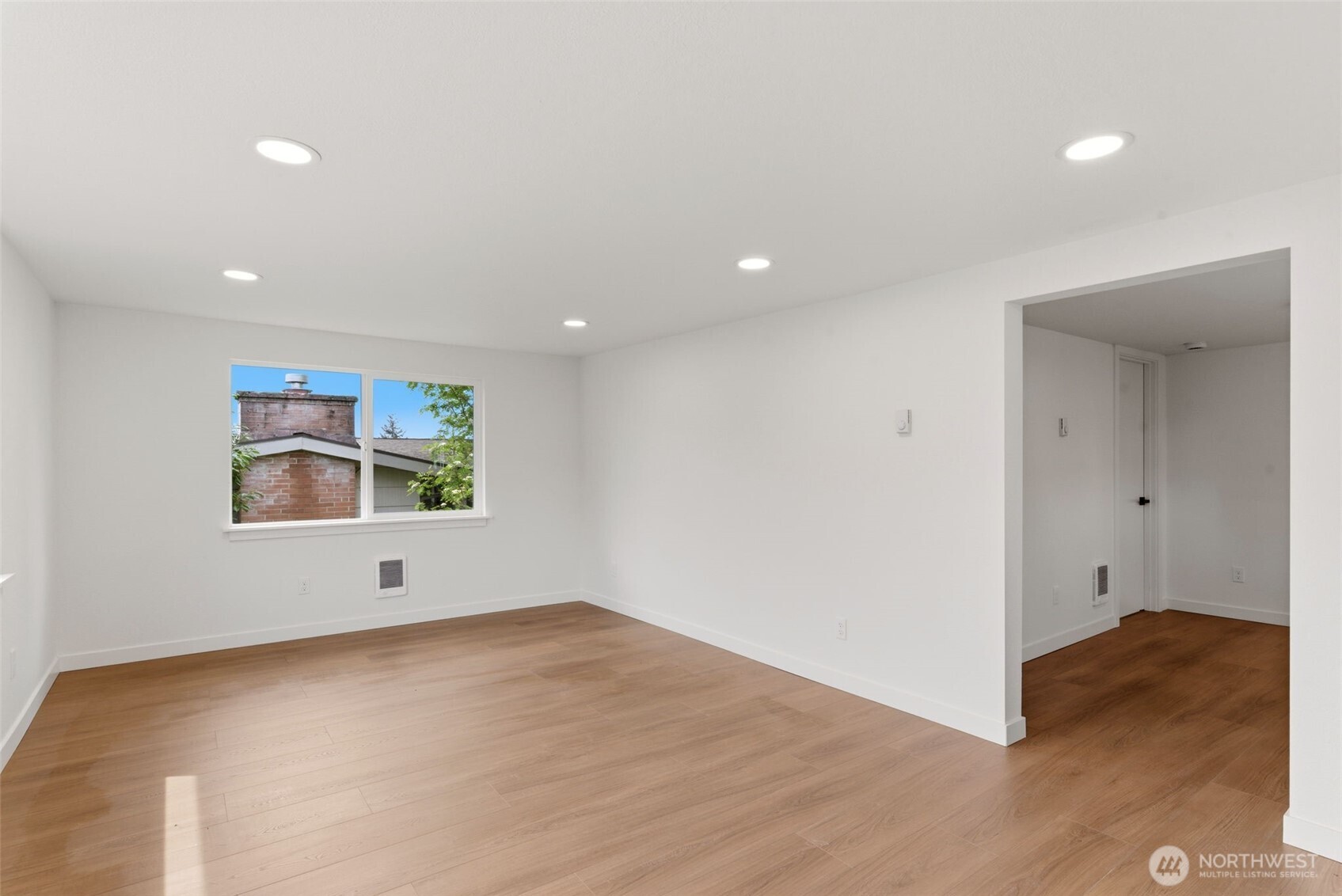 4737 Southeast Foss Road Port Orchard, WA 98366 - Photo 3 of 37 Gallery Image 3
