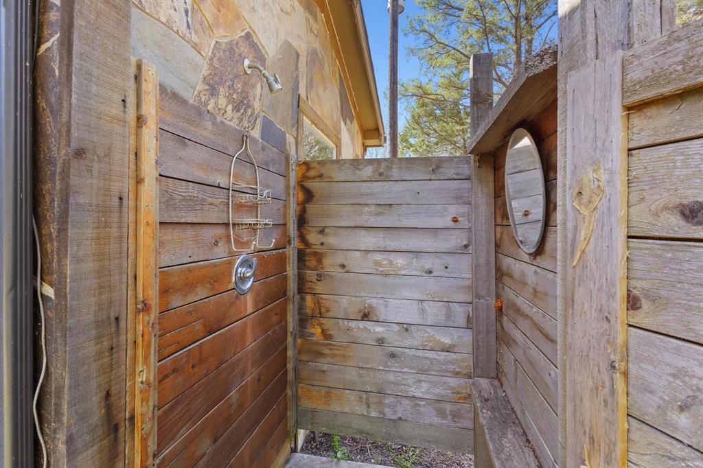 236 Homesite Road Pottsboro, TX 75076 - Photo 19 of 40 a close up of a mirror