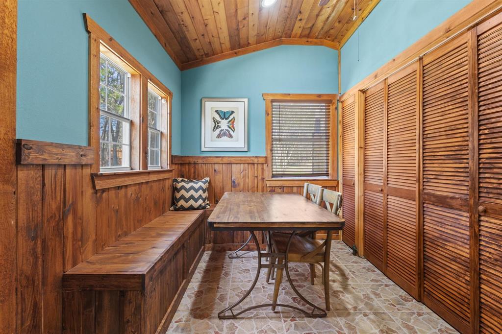 236 Homesite Road Pottsboro, TX 75076 - Photo 28 of 40 a dining room with furniture and window