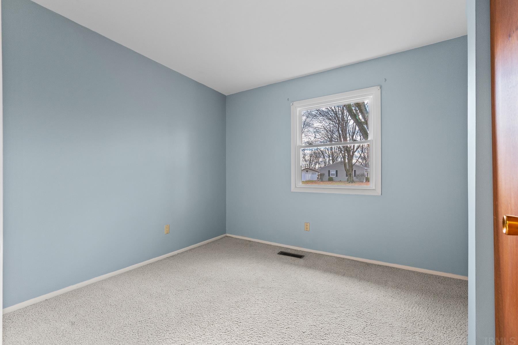 5301 Rothermere Drive Fort Wayne, IN 46835 - Photo 17 of 20 Gallery Image 17