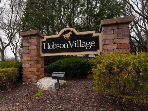 $725,000 | 1006 Whirlaway Avenue, Naperville, IL 60540