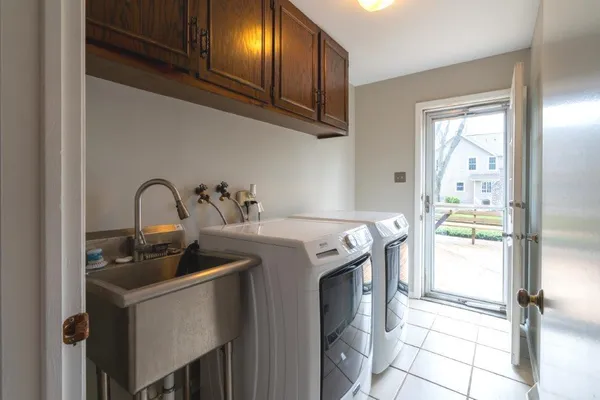 $725,000 | 1006 Whirlaway Avenue, Naperville, IL 60540