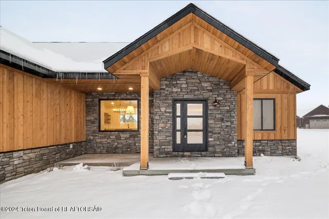 $1,100,000 | 1021 Farmers Trail, Driggs, ID 83422