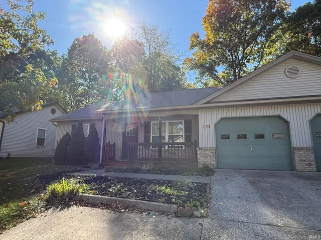 $179,900 | 1016 Forest View Drive North, Ellettsville, IN 47429