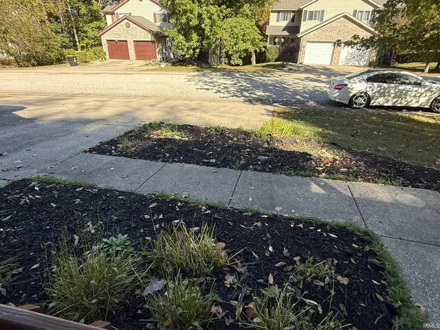 $179,900 | 1016 Forest View Drive North, Ellettsville, IN 47429