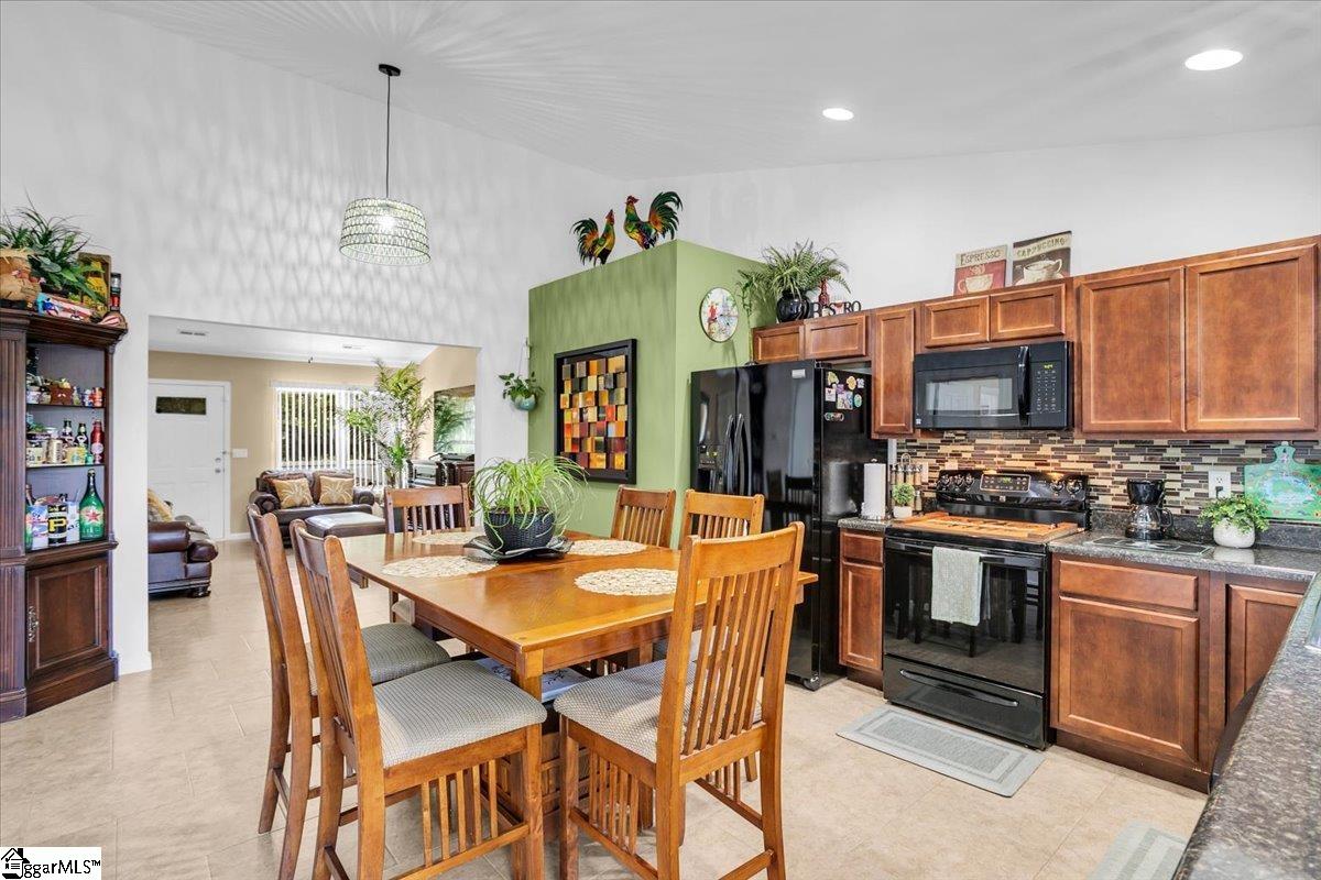 65 Chick Springs Road Taylors, SC 29687 - Photo 6 of 47